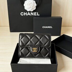 Chanel Classic Flap Wallet